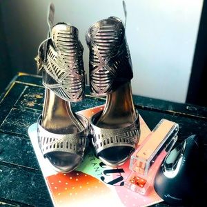 BCBGeneration 👠 Heels